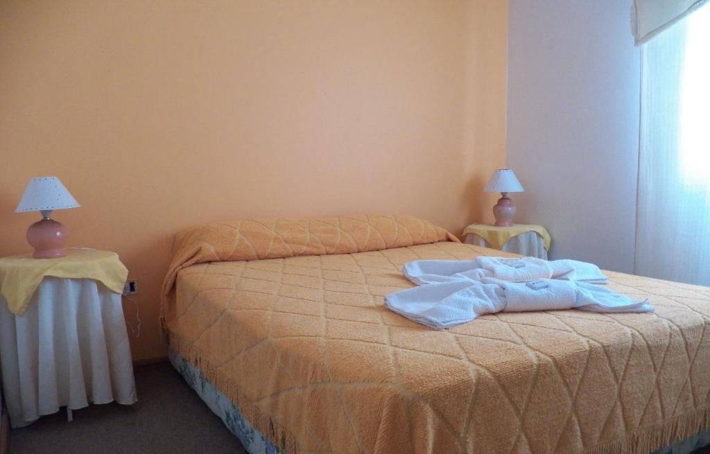 Acantilado Hotel 2*