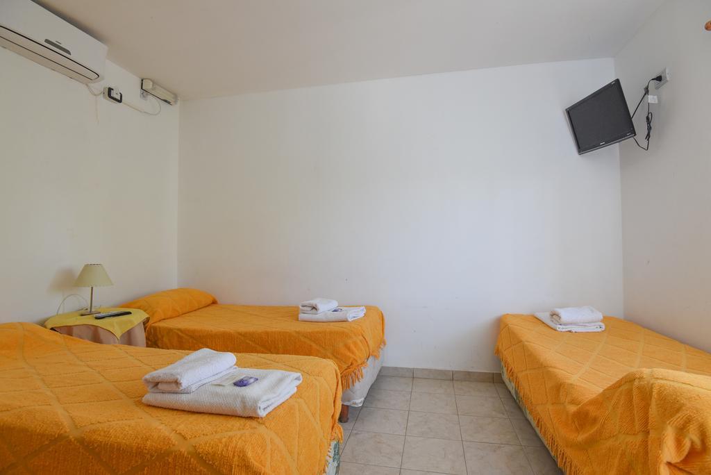 Acantilado Hotel 2*