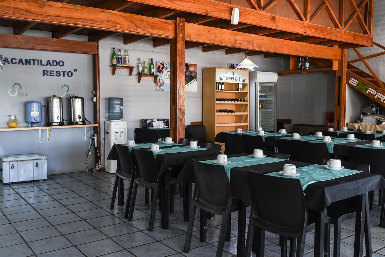 Acantilado Hotel 2*